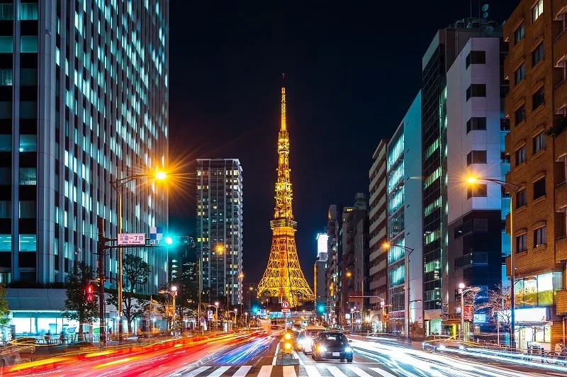 La tour de Tokyo s'illumine toutes les nuits